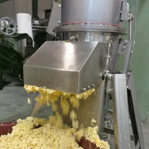 Fruktkvern MMS55 i drift, maler epler til fin fruktmasse for juice