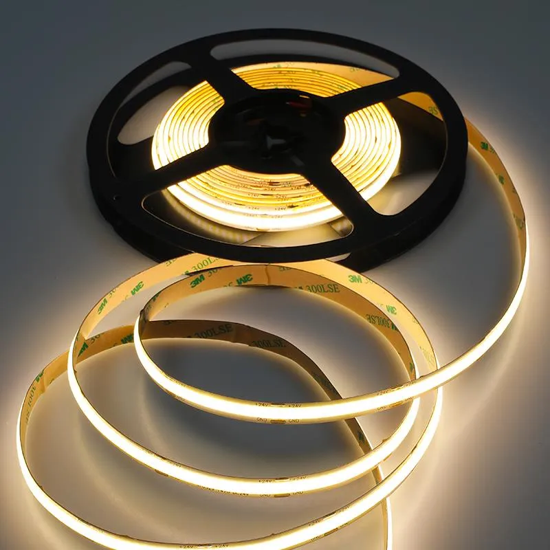 Ljuslist Royal COB 10W IP20