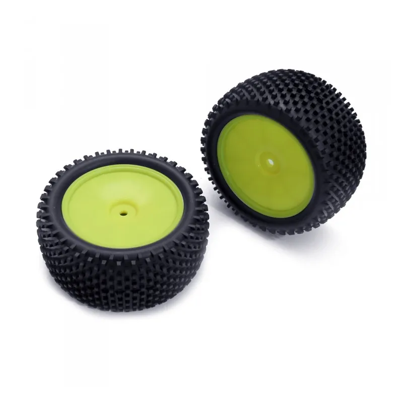 Däck på Fälg Bak (2)