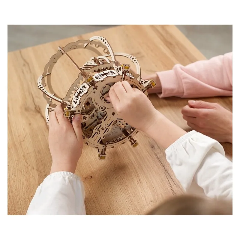 Ugears Mechanical Aquarium - 9