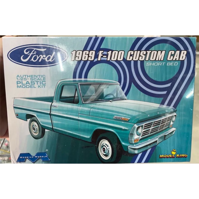 1/25 1969 Ford F-100 Custom Cab Short Bed Pickup