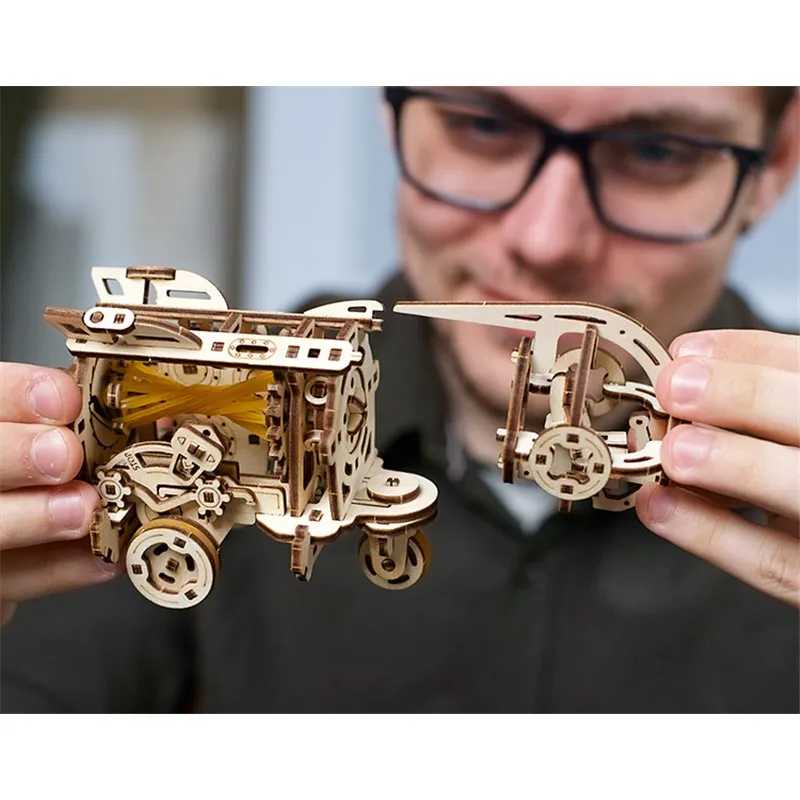 Ugears Steampunk Submarine - 10