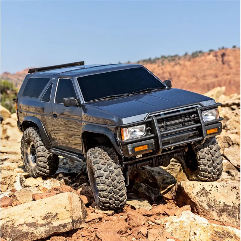 TRX-4 Nissan Pathfinder Silver RTR - 10