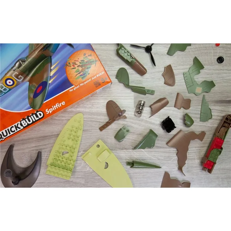 Airfix Quickbuild Spitfire(Byggmodell som klickas och trycks ihop) - 4