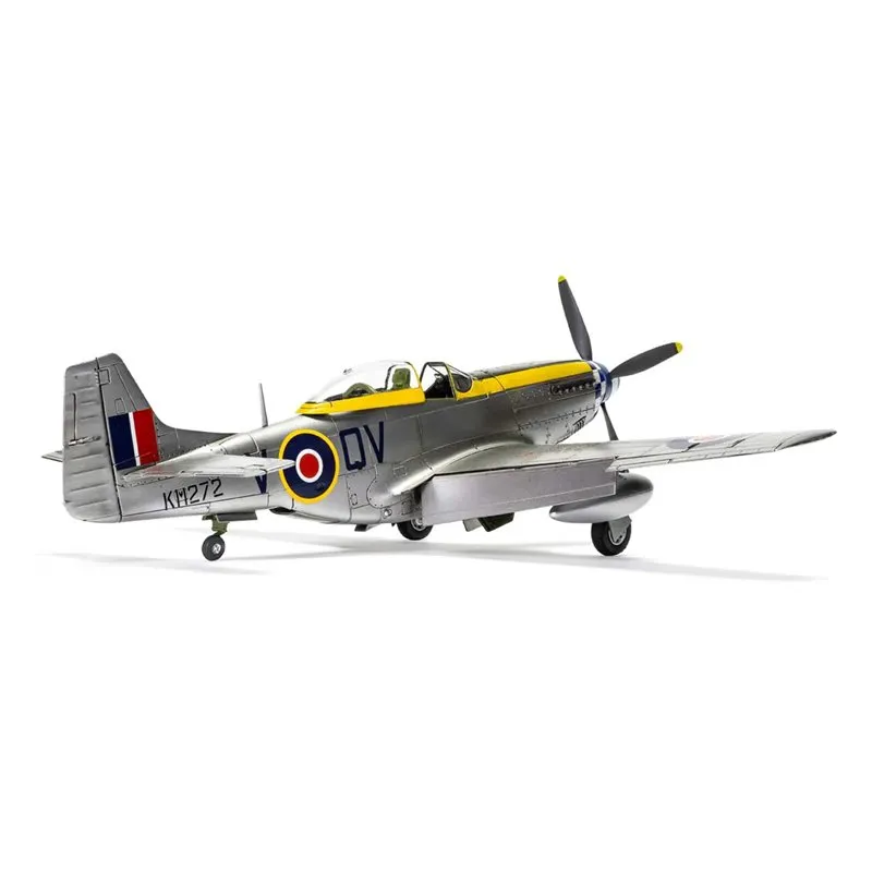 Airfix 1:48 North American Mustang Mk.IV/P-51K Mustang - 12