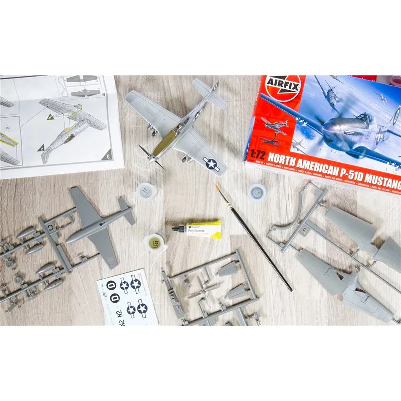 Airfix 1:72 Starter Set - North American P-51D Mustang(Inkl. Färg, lim och pensel) - 9