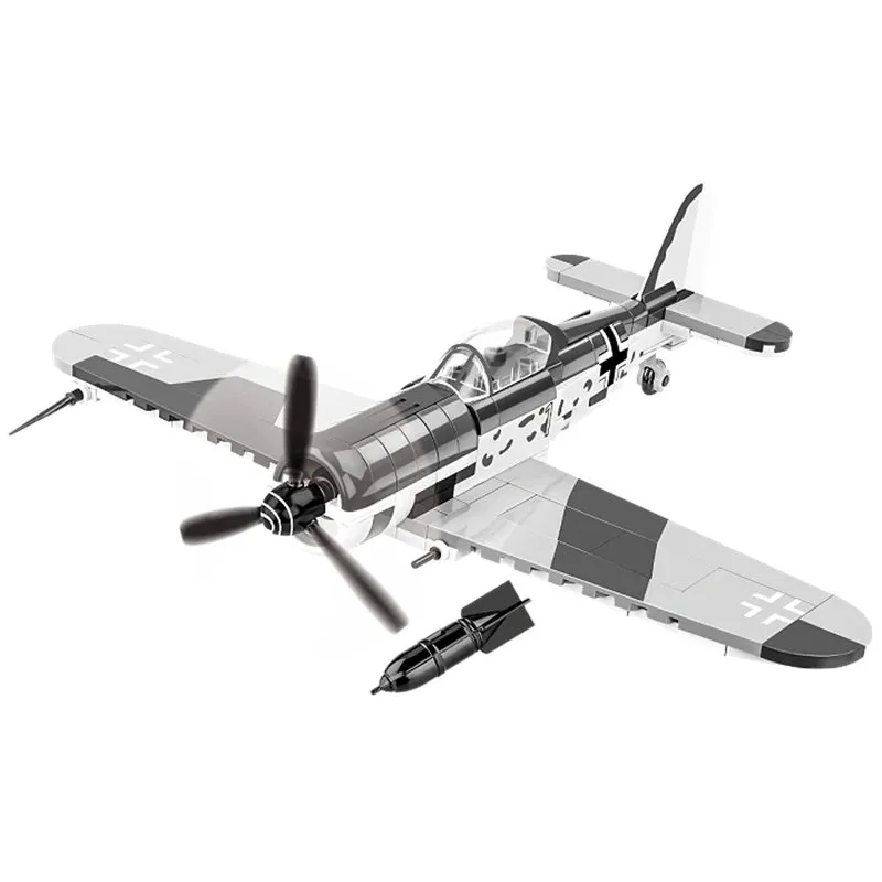 FOCKE-WULF FW 190 F-8, 170 PCS HC WWII