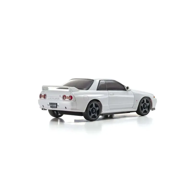 Kyosho Mini-Z AWD Nissan Skyline GT-R Nismo R32 White (MA020-KT531P) - 3