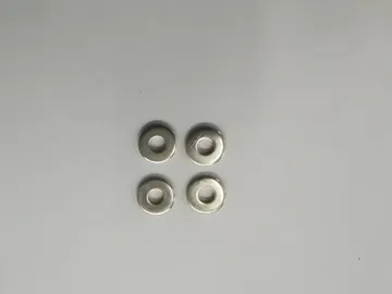 Bricka 8x3.2x1mm (4)