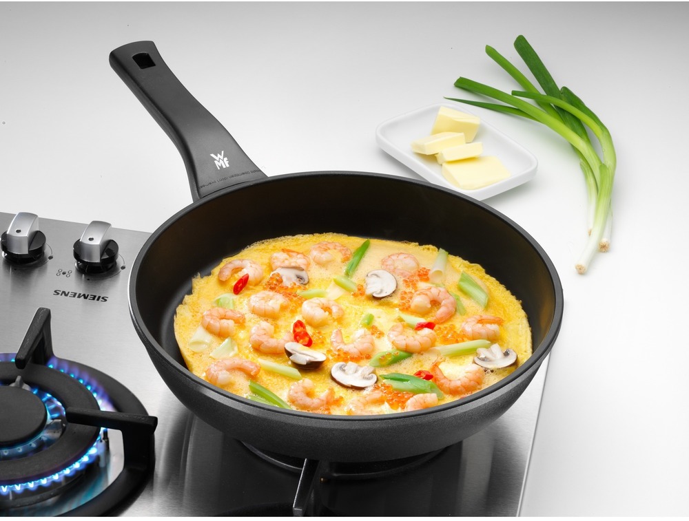 WMF PermaDur Premium stekpanna, 28 cm - 3