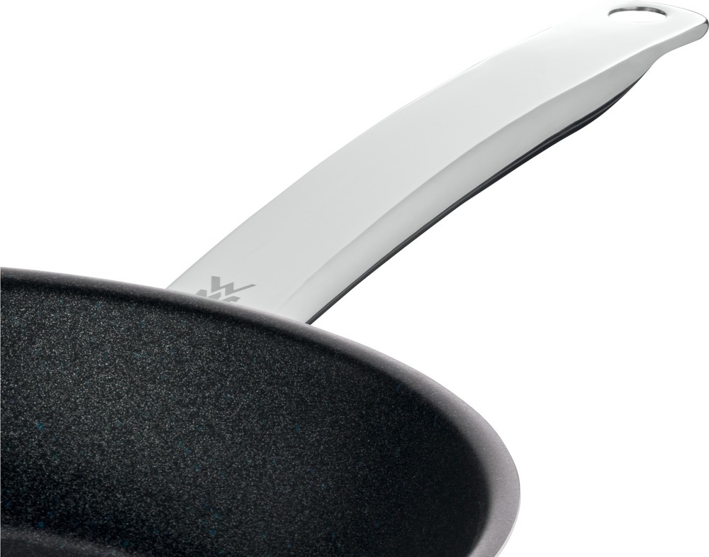 WMF PermaDur Advance stekpanna, 28 cm, rostfritt stål
