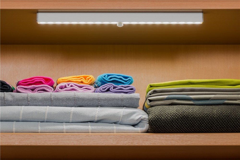 LED-underlampa med rörelsedetektor - 4