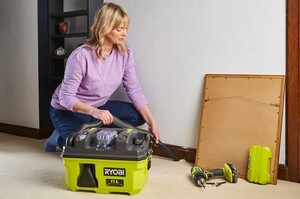 Ryobi RV1811-0 Våt- och torrdammsugare