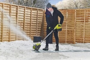Ryobi RY18ST25A-0 Snöskyffel 18V 25cm