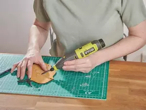 Ryobi RPC4-0 Stämjärn 4V USB Lithium