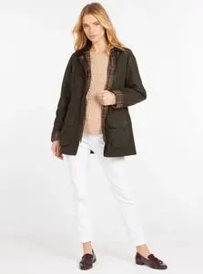Classic Beadnell Wax Jacket Barbour - Olive