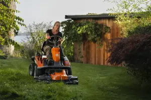 Husqvarna R 200iX AWD Åkgräsklippare 