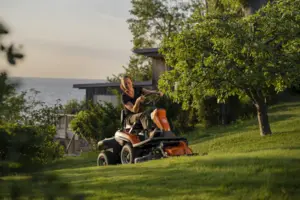 Husqvarna R 200iX AWD Åkgräsklippare 