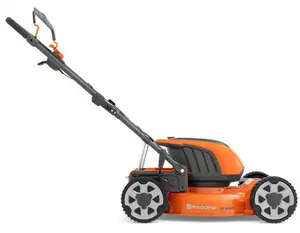Husqvarna LB 246iS Batterigräsklippare 