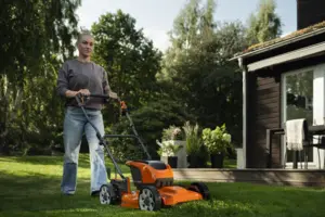 Husqvarna LB 246iS Batterigräsklippare 