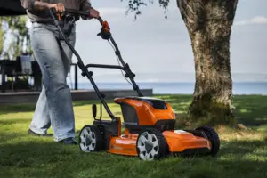 Husqvarna LB 246iS Batterigräsklippare 