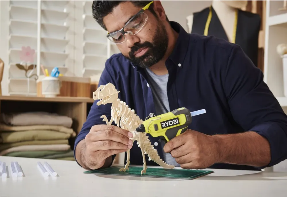 Ryobi RGLU4-0 Limpistol 4V USB Lithium