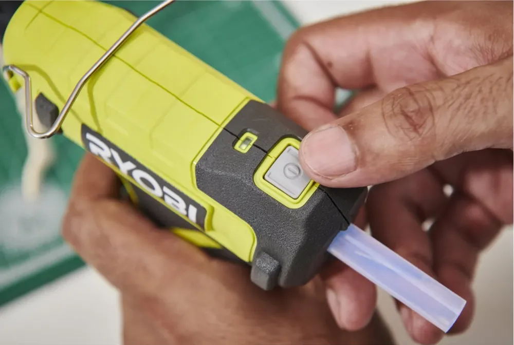 Ryobi RGLU4-0 Limpistol 4V USB Lithium