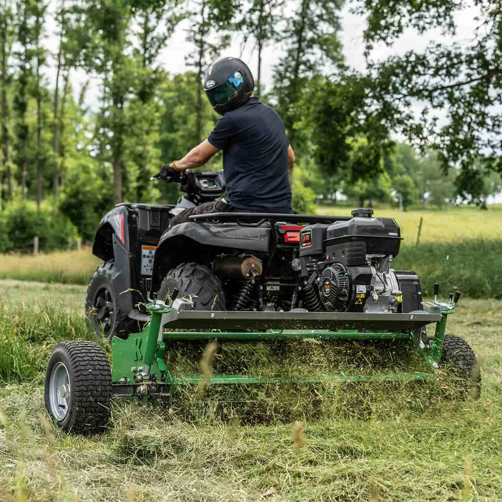Slaghack ATV med lucka, 1,5 m, Briggs and Stratton 13,5 hk