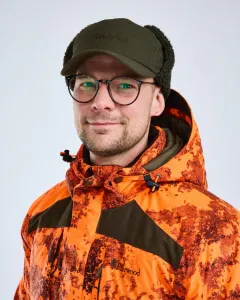 Småland Teddy Vinterkeps Pinewood - Mossgreen/Orange 