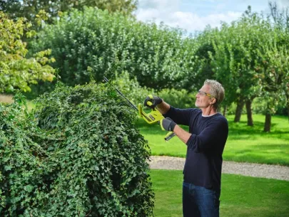 Ryobi RY18HT40B-0 Häcksax 40 cm 18V *