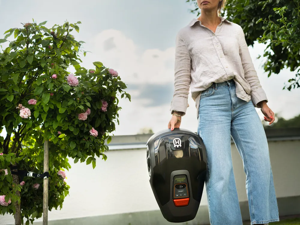 Husqvarna Automower Aspire R4 Robotgräsklippare med installationsmaterial *