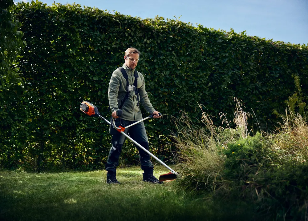 Husqvarna 325iR​ Röjsåg Batteri *