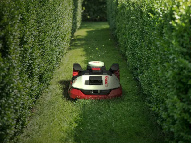 Kress KR273E EyePilot RTK 3000 m² Robotgräsklippare med ZeroTrim *