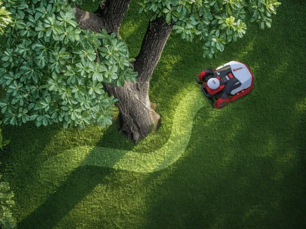 Kress KR237E RTK 28.000 m² Robotgräsklippare med OAS *