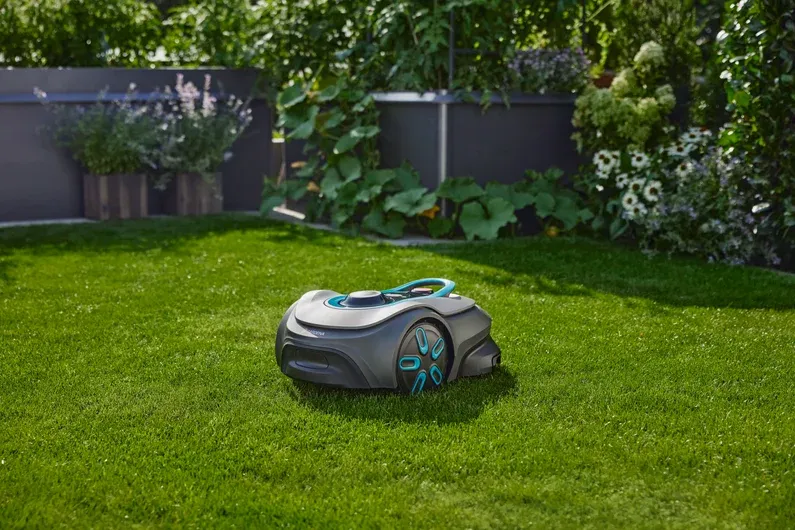 Gardena Smart SILENO Free 1000 m² Robotgräsklippare *