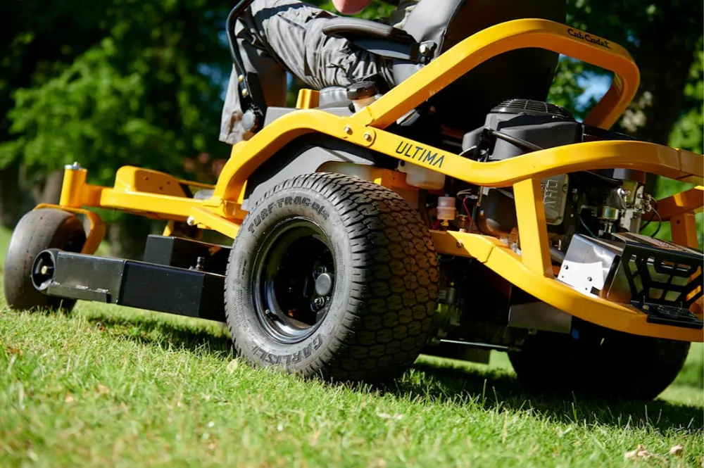 Cub Cadet Ultima XZ5 L127 Zero-Turn Åkgräsklippare 
