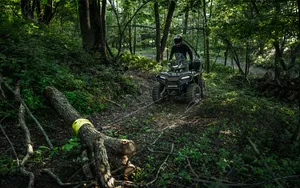 Polaris Sportsman 600 *