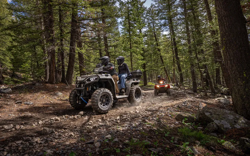 Polaris Sportsman Touring 600 EPS SP *