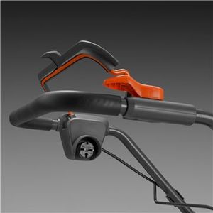 Husqvarna S 138C Vertikalskärare Batteri 