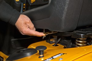 Cub Cadet LR2 NR76 Minirider 