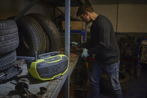 Ryobi R18RH-0 Arbetsradio med Bluetooth® 18V