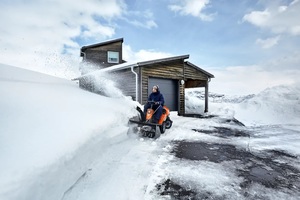 Husqvarna R 320X AWD Åkgräsklippare 