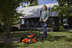Husqvarna LB 144i Batterigräsklippare med batteri & laddare