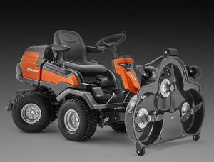 Husqvarna R 418TsX AWD Åkgräsklippare 