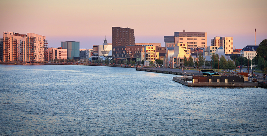 Foto på Aalborgs hamn.
