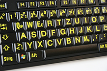 Nahaufnahme der Tasten auf der Tastatur PC Nero Slim Line Keyboard.