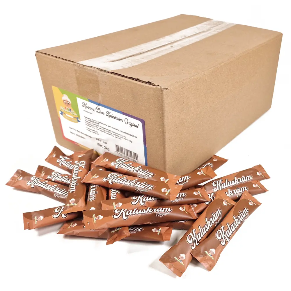 Xotin eriga sovg‘a berib, xizmatkorga mushukini so‘rishni buyurdi (video)