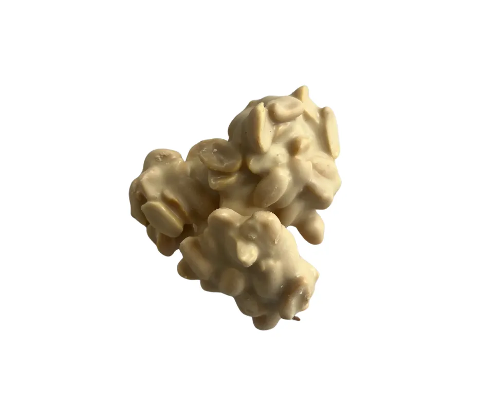 Jordnötscluster Vit Choklad /