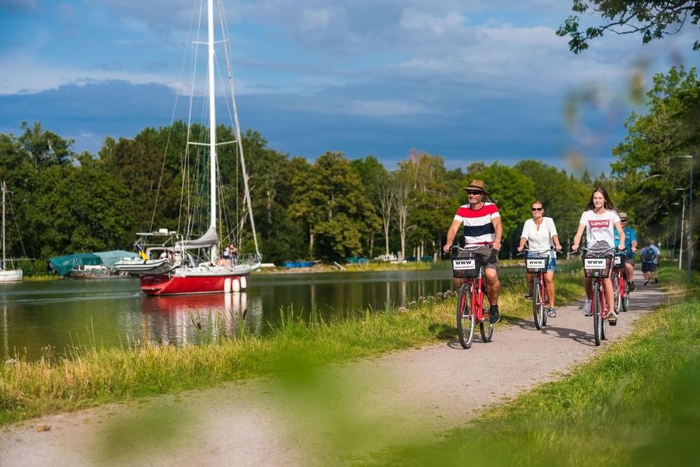 Rent a bike at Göta kanal