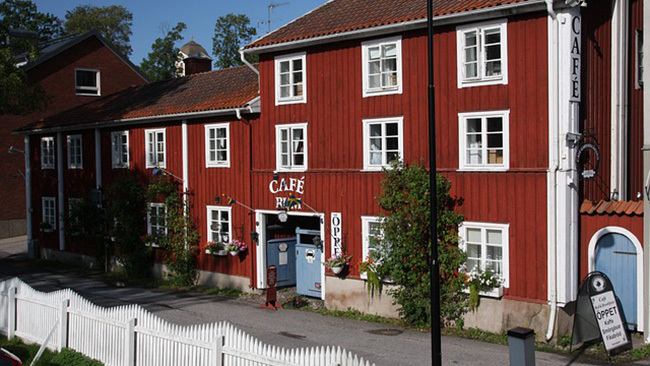 Bicycle rental in central Askersund.